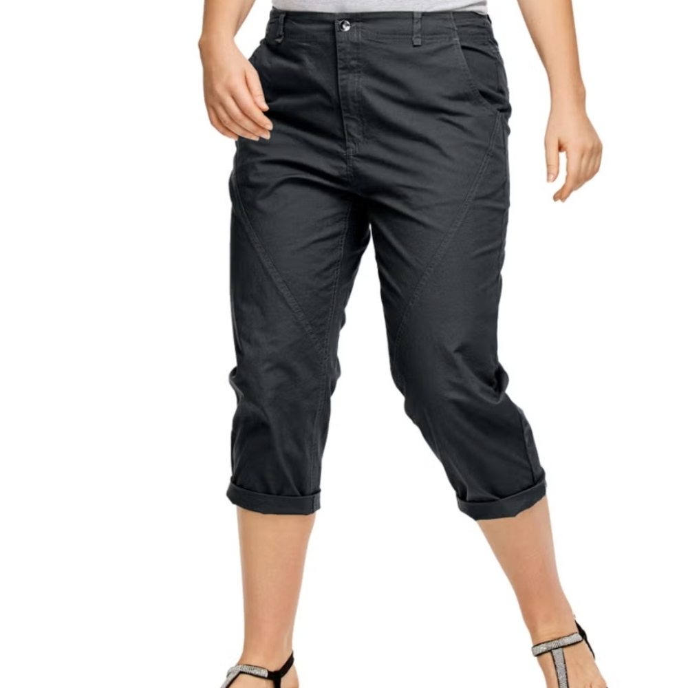 Ellos Seamed Capri Pants w/ Scoop Pockets